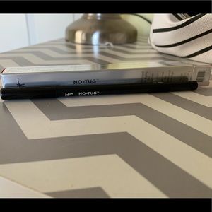 It cosmetics no tug eyeliner